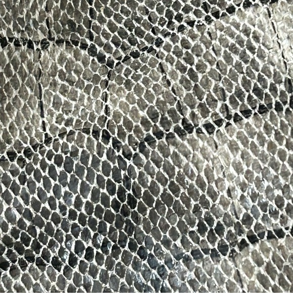 Braciano Gray Cream SnakeSkin Tote Shoulder Bag - Picture 14 of 16